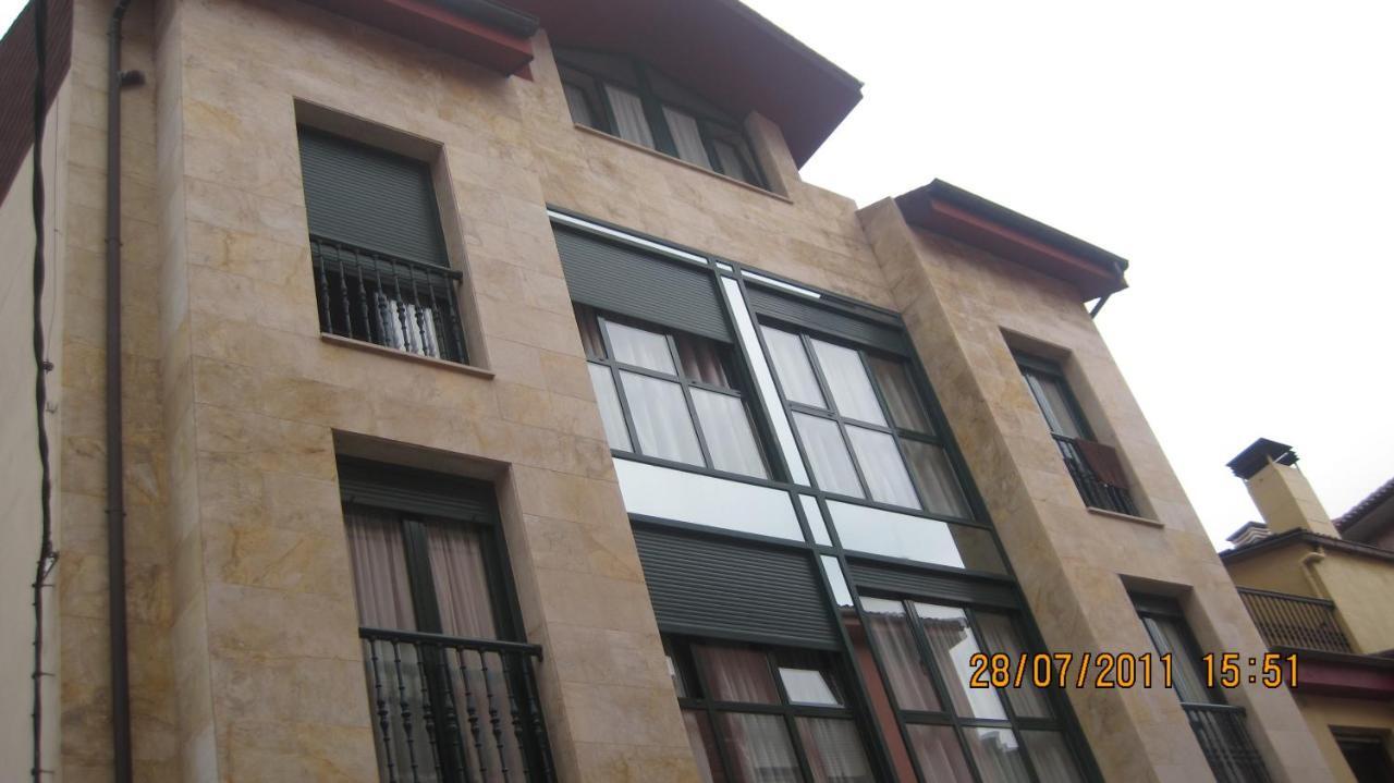 Apartamento Arriondas Bagian luar foto